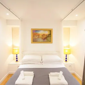 Apartment Corso 277, Rome