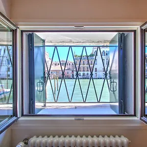 Apartment Grandcanal-red Venice