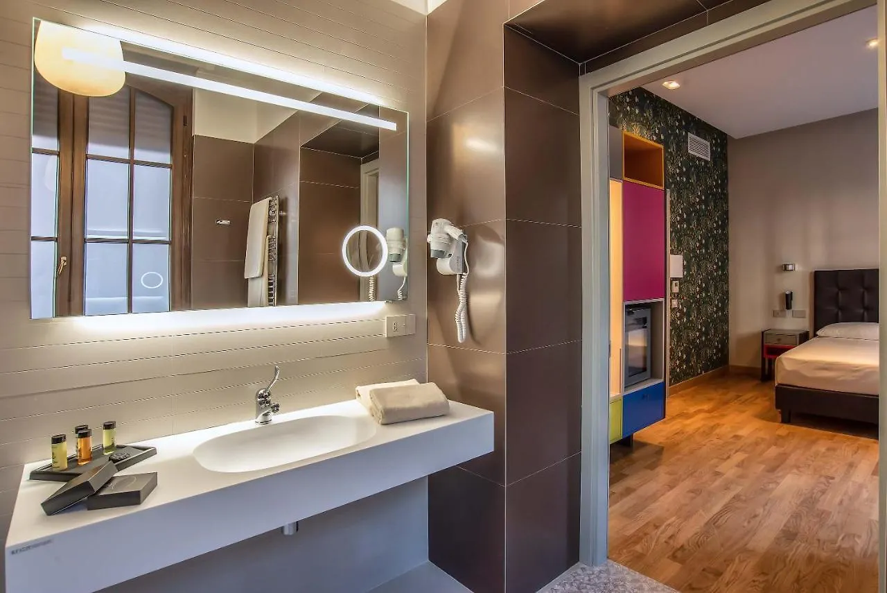 Albergo Etico Roma 3*, Rome